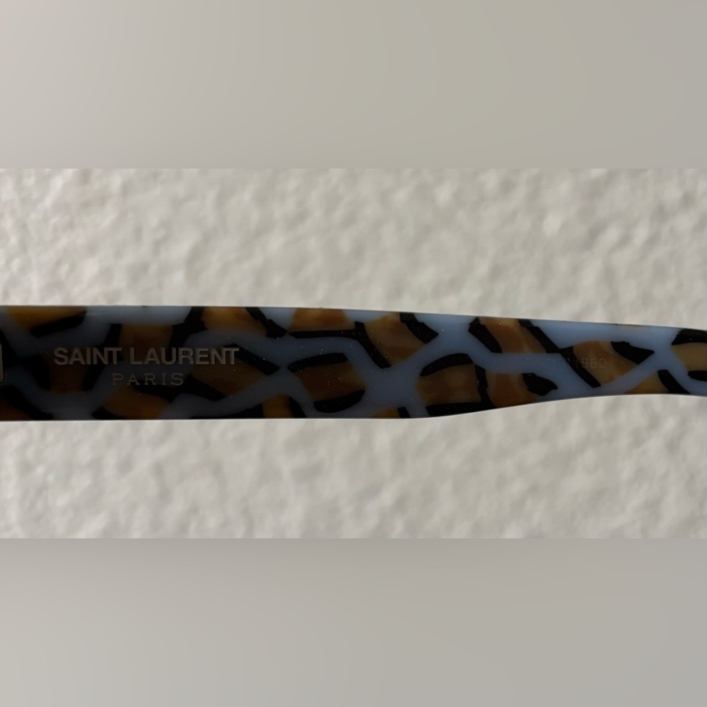Saint Laurent Cheetah Print Rectangle Sunnies 🐆 - Picture 7 of 9